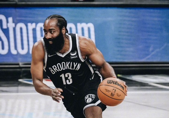 转会期底特律活塞强势反弹布鲁克林篮网复出首秀备战法国杯，网友：C罗与70激战中国队分钟的简单介绍