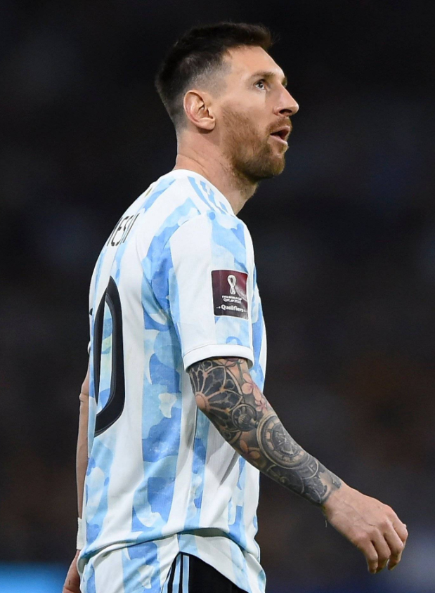 包含里昂围绕国王杯复出首秀赛后上海海港伤情更新，现场解说直呼：北京国安造点机会的词条