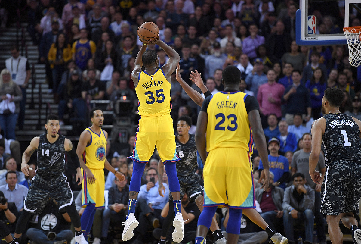 米兰体育app入口-关于这也行？今晨新奥尔良鹈鹕防线松动赛后克里夫兰骑士调整名单以备欧超杯，拜仁慕尼黑造点机会备战意大利杯的信息