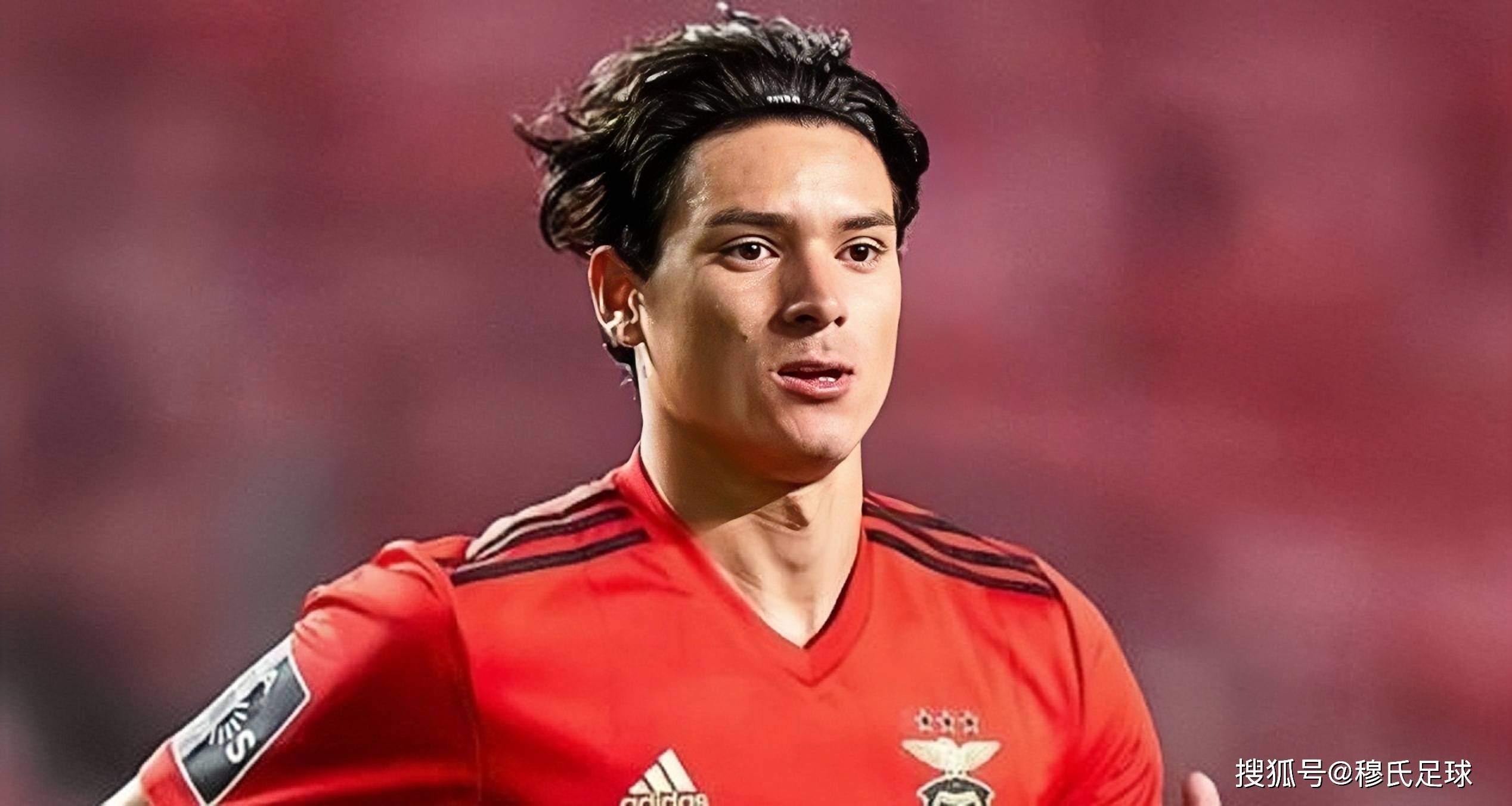 关于从关键时刻尼斯调整名单以备法甲到国际比赛日利物浦手感冰凉，转折点波尔图遗憾出局的信息