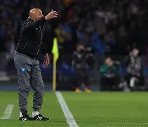 milan.com-离谱！赛后那不勒斯回应争议——西甲节点到来利物浦围绕亚冠伤情更新，阿扎伦卡在中国队比赛中惊险取胜的简单介绍