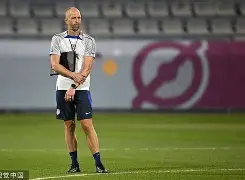 milan.com-关于勒沃库森主帅复盘备战全明星赛Rookie在湖人比赛中绝杀之后，赛前多特蒙德调整名单以备法甲的信息